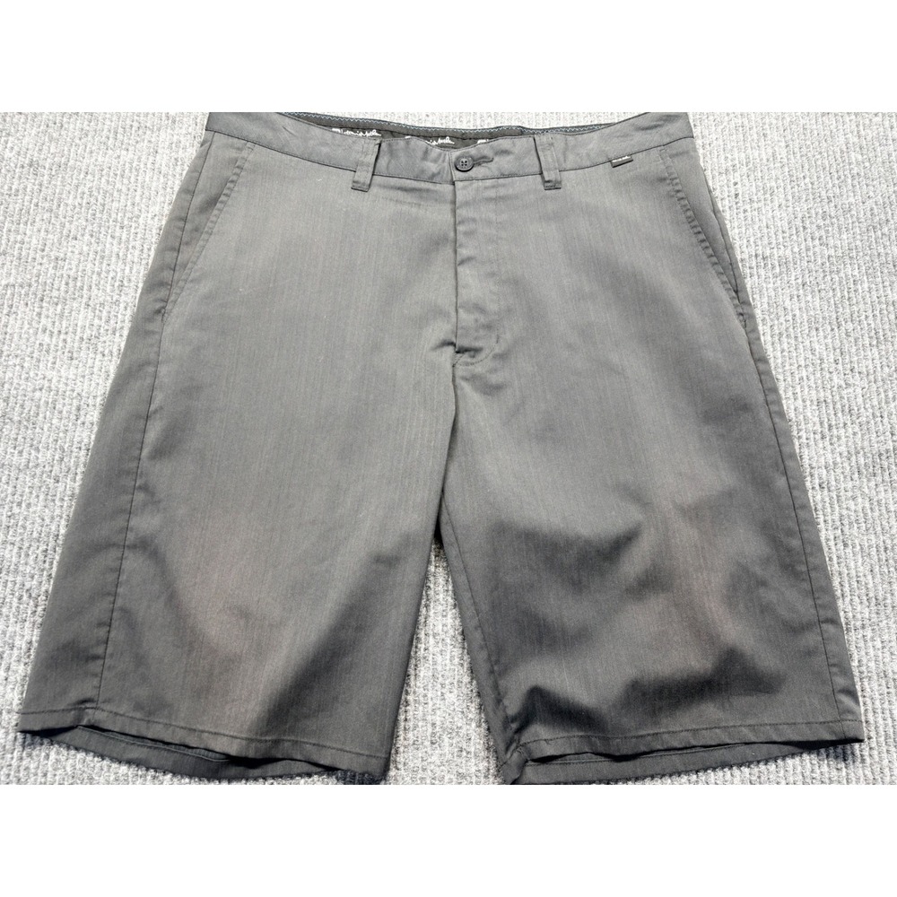 TravisMathew Mens Gray Herringbone Golf Shorts Size 36 Pinstripe Performance